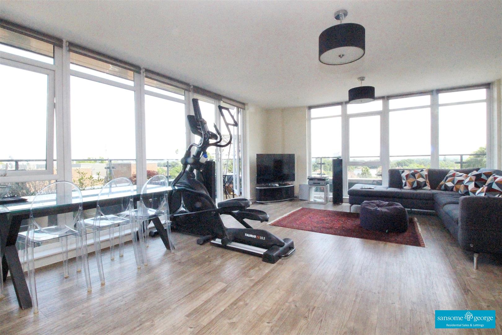 2 bed property in 36 Southcote Lane, Reading